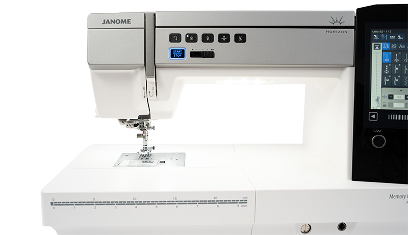 Janome Memory Craft 9480QCP Ample workspace